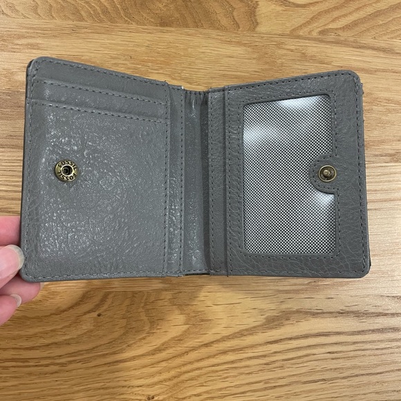 Fossil Logan Grey Leather RFID-Blocking Mini Multifunction Bifold Wallet - Picture 3 of 9